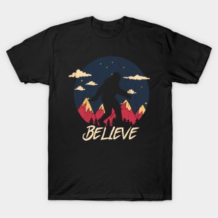 Bigfoot believe T-Shirt